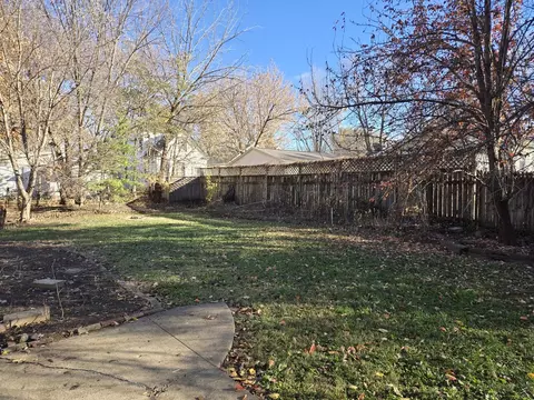 Exterior - Undisclosed, Bloomington, IL 61701 photo 4 of 6