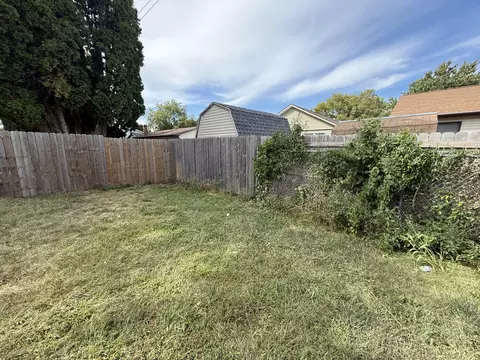 Exterior - 1021 Briarcliff Dr, Rantoul, IL 61866 photo 2 of 2