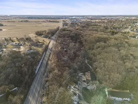 9015 E Mcevilly Rd, Minooka, IL 60447 photo 6