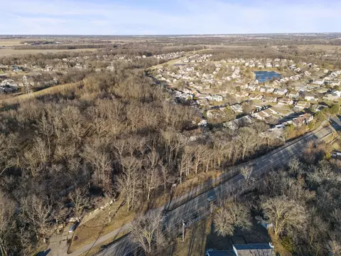 9015 E Mcevilly Rd, Minooka, IL 60447 photo 11