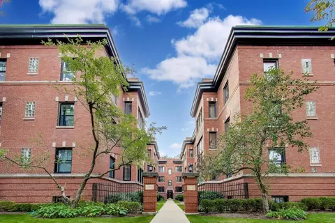 2016 Sherman Ave #1E, Evanston, IL 60201