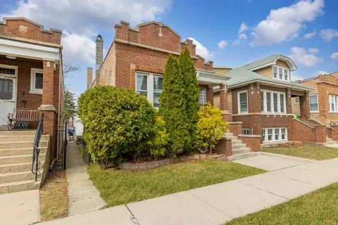 2232 S 59th Ave, Cicero, IL 60804