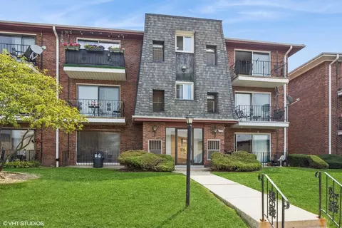 11915 S Lawndale Ave #2C4, Alsip, IL 60803