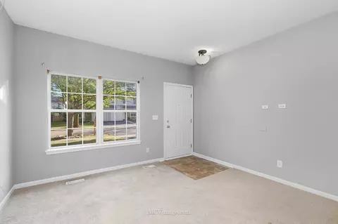 21506 Franklin Cir, Plainfield, IL 60544 photo 2