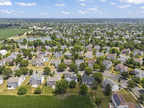 View/Area - 7425 Rosewind Dr, Plainfield, IL 60586 photo 10 of 15