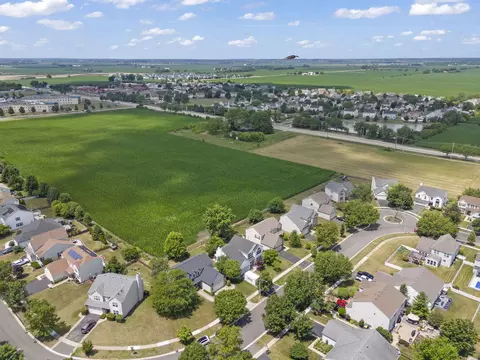 View/Area - 7425 Rosewind Dr, Plainfield, IL 60586 photo 13 of 15
