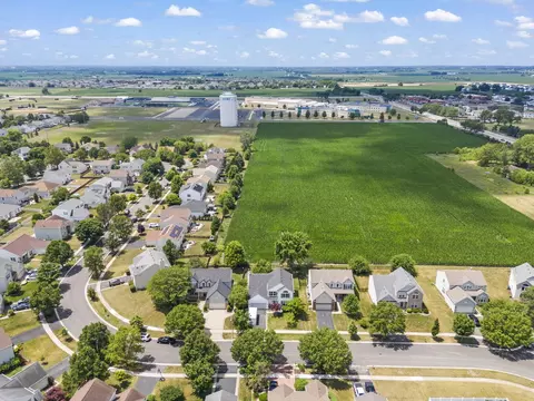 View/Area - 7425 Rosewind Dr, Plainfield, IL 60586 photo 6 of 15