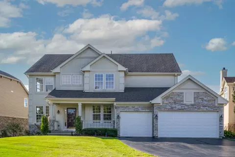 1688 Saint Andrew Dr, Vernon Hills, IL 60061