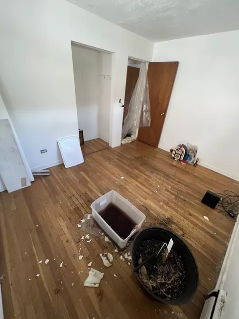 8024 S Eberhart Ave, Chicago, IL 60619 photo 32