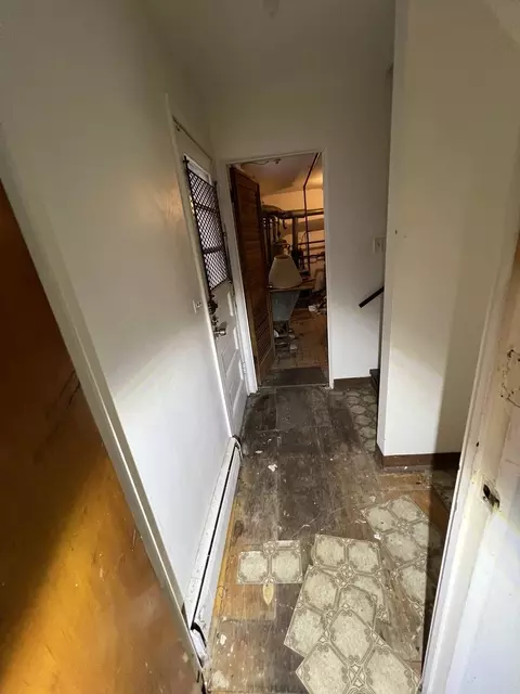 8024 S Eberhart Ave, Chicago, IL 60619 photo 10
