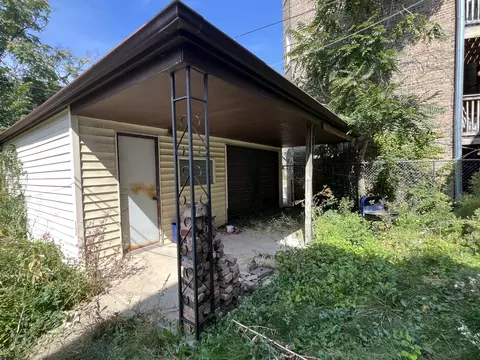 8024 S Eberhart Ave, Chicago, IL 60619 photo 33
