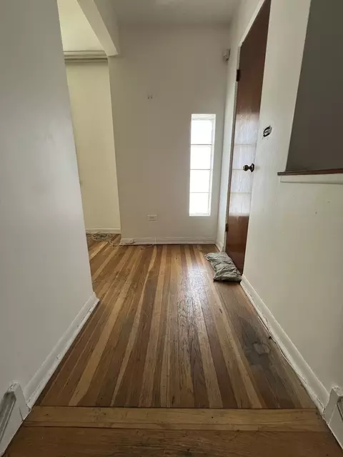 8024 S Eberhart Ave, Chicago, IL 60619 photo 19