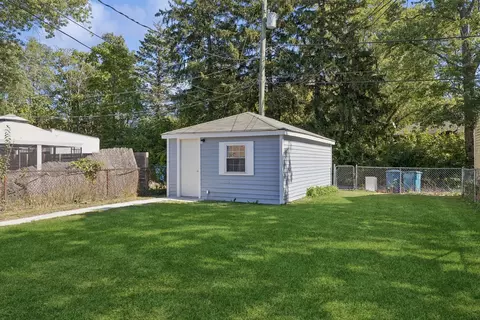Exterior - 14455 Des Plaines St, Harvey, IL 60426 photo 4 of 5