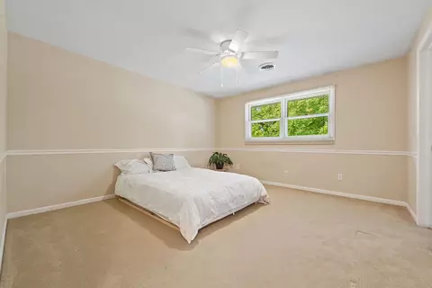 Bedroom - 842 S Main Ave, Kankakee, IL 60901 photo 4 of 4