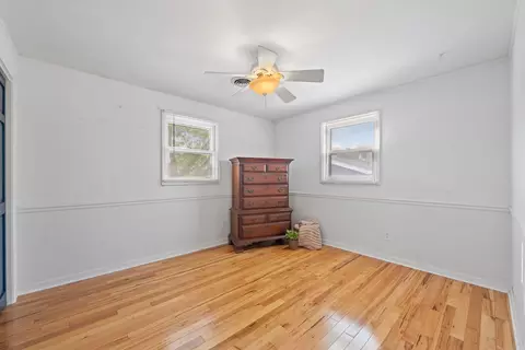 Bedroom - 842 S Main Ave, Kankakee, IL 60901 photo 2 of 4