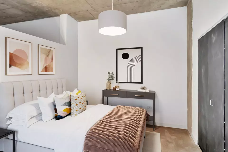 Bedroom - 235 W Van Buren St #2416, Chicago, IL 60607 photo 2 of 2