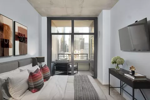 Bedroom - 235 W Van Buren St #2416, Chicago, IL 60607 photo 1 of 2