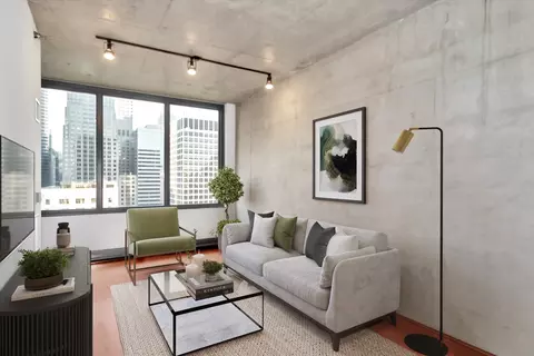 Living - 235 W Van Buren St #2416, Chicago, IL 60607 photo 1 of 2