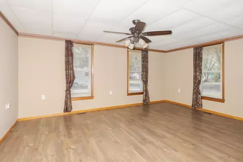 Living - 31439 Second St, Chenoa, IL 61726 photo 4 of 6