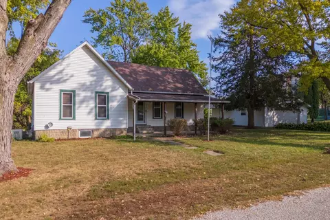 Exterior - 31439 Second St, Chenoa, IL 61726 photo 5 of 16