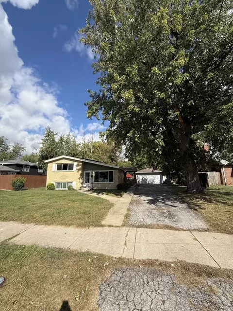 4326 151st St, Midlothian, IL 60445