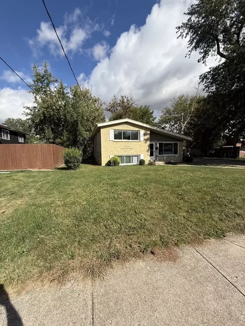4326 151st St, Midlothian, IL 60445 photo 2
