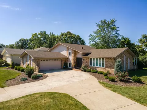 12360 Derby Ln, Orland Park, IL 60467