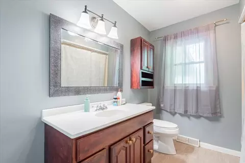 Bath - 711 Lara Rd, Normal, IL 61761 photo 1 of 2