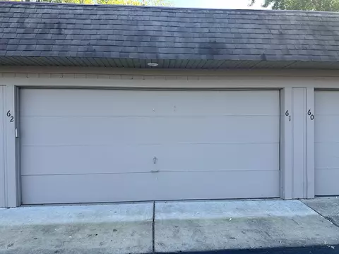 118 E Bailey Rd #61, Naperville, IL 60565