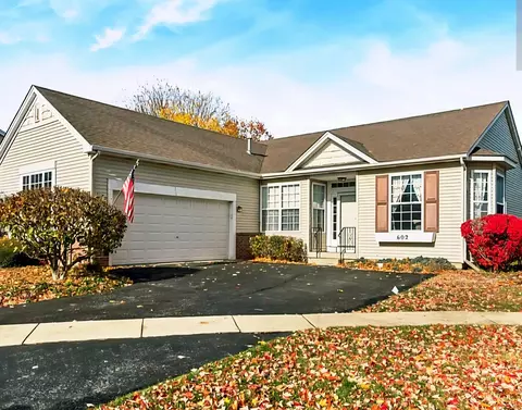 602 Clearwater Ct, Oswego, IL 60543
