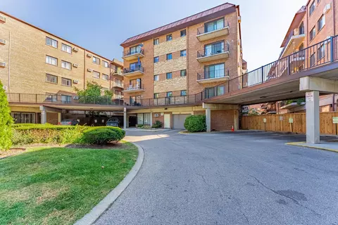 2325 N Neva Ave #404B, Chicago, IL 60707