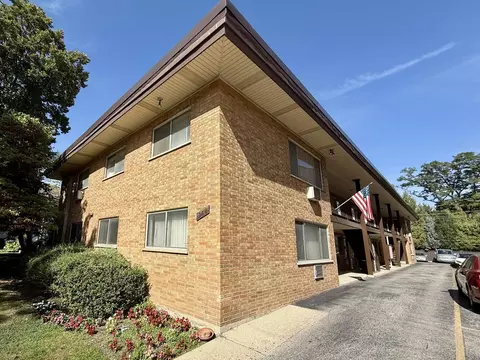938 Ontario St #12, Oak Park, IL 60302