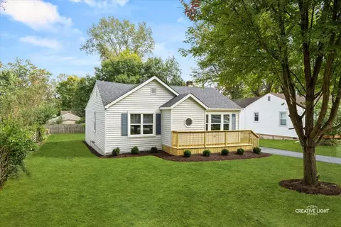 5505 Pershing Ave, Downers Grove, IL 60515