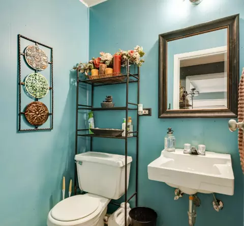 Bath - 5112 Deerpath Rd, Oak Forest, IL 60452 photo 2 of 2