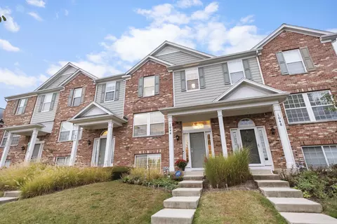 1044 Reserve Dr #1044, Elgin, IL 60124