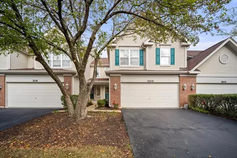 3108 St Michel Ln, Saint Charles, IL 60175