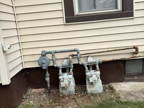 Exterior - 458 Morgan St, Elgin, IL 60123 photo 5 of 6