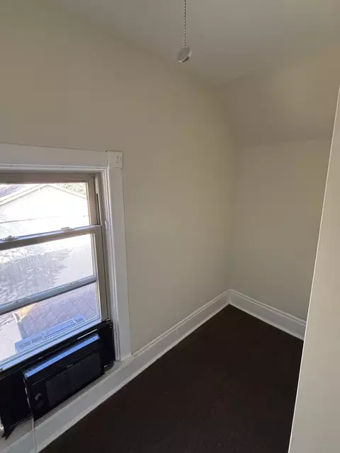 Bedroom - 458 Morgan St, Elgin, IL 60123 photo 3 of 4
