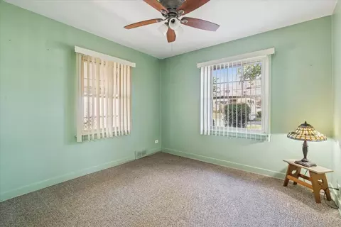 Bedroom - 7841 44th St, Lyons, IL 60534 photo 1 of 7