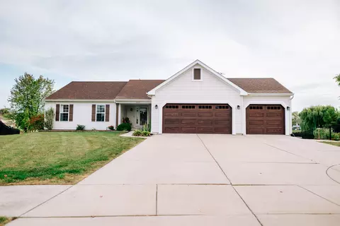 1307 Fairlee Ct, Sandwich, IL 60548