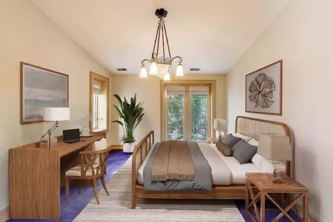 Bedroom - 907-909 W Webster Ave, Chicago, IL 60614 photo 5 of 7