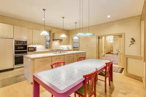 Kitchen - 907-909 W Webster Ave, Chicago, IL 60614 photo 1 of 6