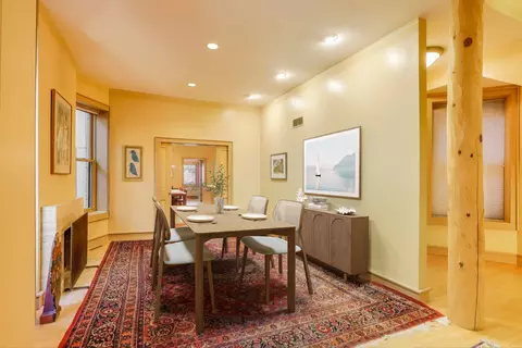 Dining - 907-909 W Webster Ave, Chicago, IL 60614 photo 2 of 2