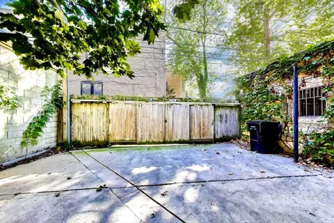 Exterior - 907-909 W Webster Ave, Chicago, IL 60614 photo 17 of 19