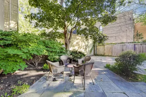 Exterior - 907-909 W Webster Ave, Chicago, IL 60614 photo 14 of 19