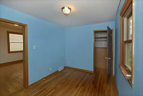 Bedroom - 614 2nd Ave, Ottawa, IL 61350 photo 1 of 2