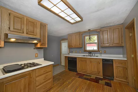 Kitchen - 614 2nd Ave, Ottawa, IL 61350 photo 1 of 2