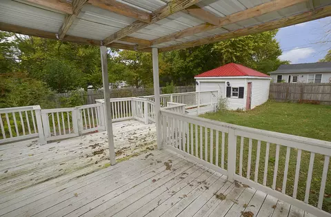 Exterior - 614 2nd Ave, Ottawa, IL 61350 photo 2 of 2