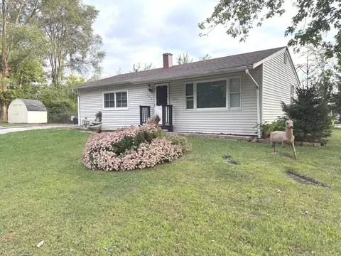 308 Amarillo Ct, Carpentersville, IL 60110
