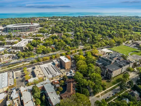 Undisclosed, Evanston, IL 60201 photo 25